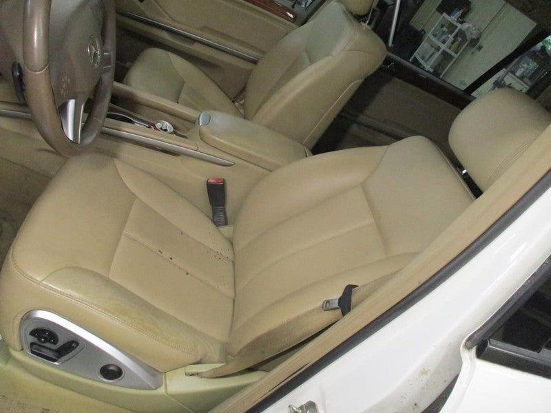 Mercedes-Benz GL450 2009 Headrest Used 3305