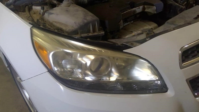 Passenger Headlight VIN 1 4th Digit Limited LT Fits 13-16 MALIBU 20164
