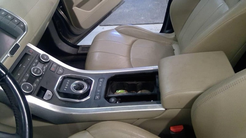 Console Front Fits 16-19 EVOQUE 1876540
