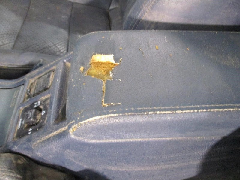 SUPRA     1989 Console Front 1641778