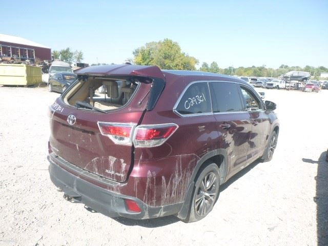 Driver Left Grille Outer With Fog Lamps Fits 14-16 HIGHLANDER 1606635