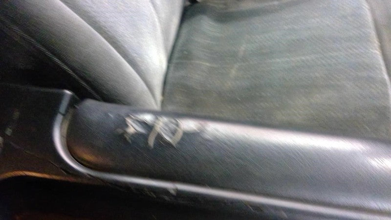 SILVRDO25 2002 Front Seat 2004174
