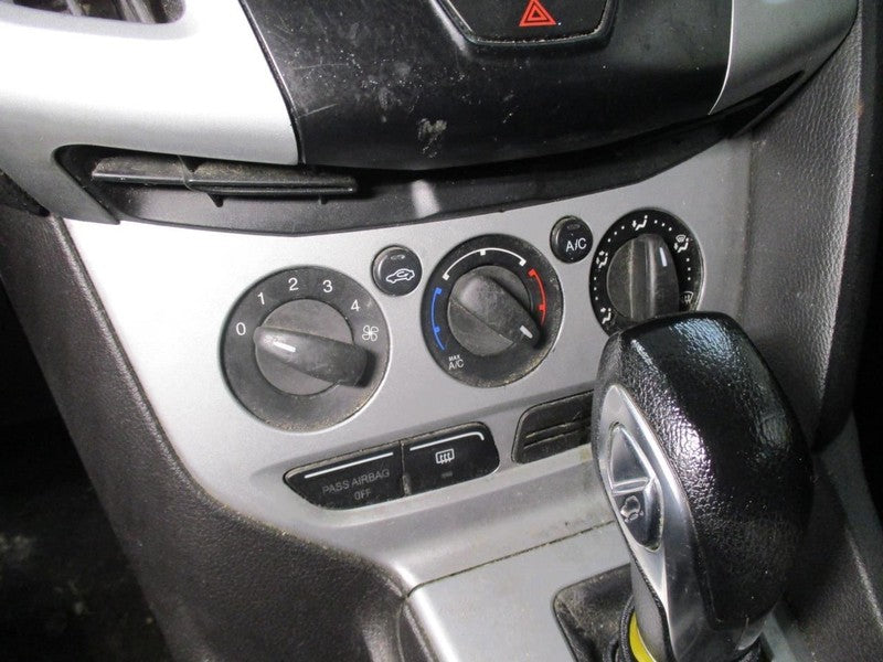 Temperature Control Manual Temperature Control Fits 12 FOCUS 1930400