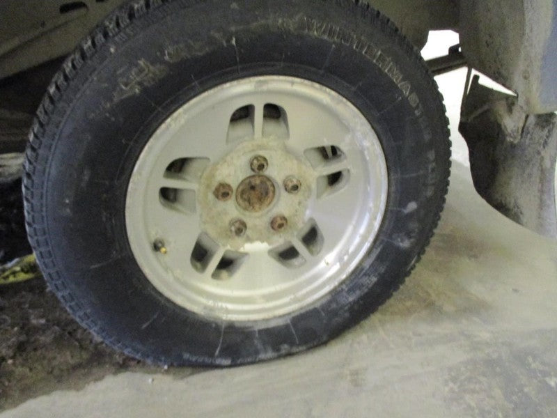 (LOCAL PICKUP ONLY) RANGER    1997 Front Knee 1725089