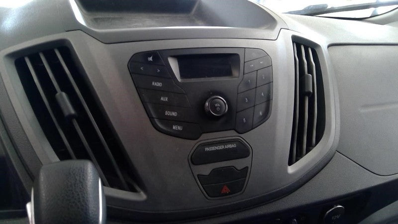 Audio Equipment Radio AM-FM Receiver Fits 16-19 TRANSIT 150 1920522