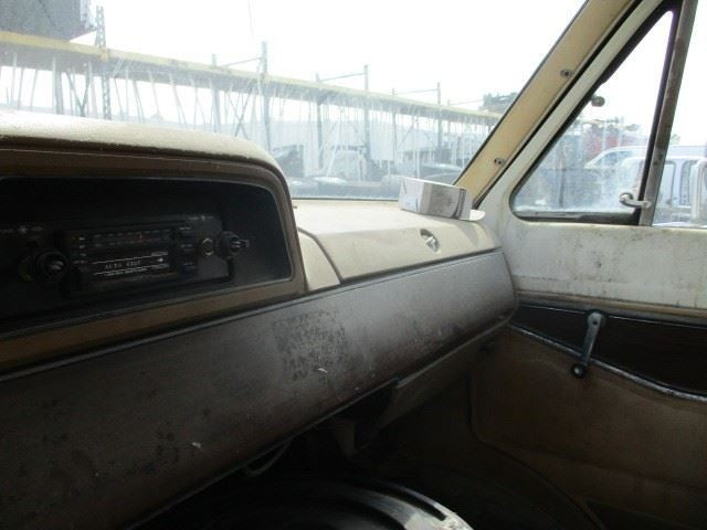 Passenger Right Front Door Glass Fits 71-79 DODGE 100 VAN 1200060