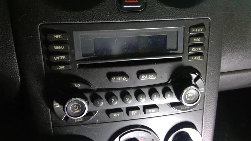 Audio Equipment Radio AM-FM-stereo-6 Disc CD Player Fits 07 G6 1734872