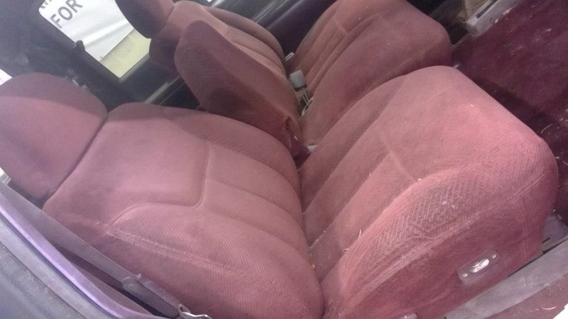TGMC1500  1995 Front Seat 2017916