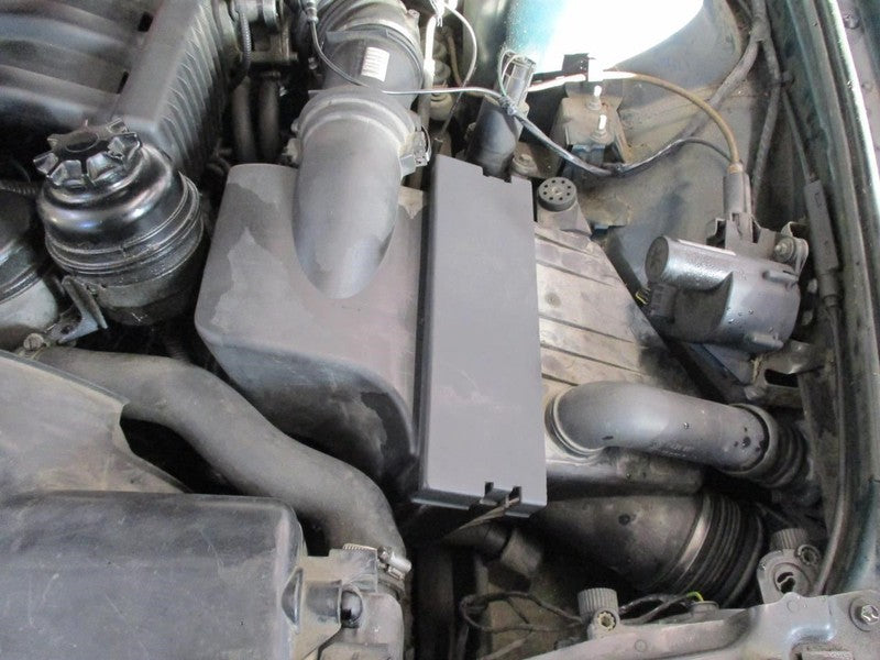 AC Compressor Fits 98-00 BMW 528i 1725009