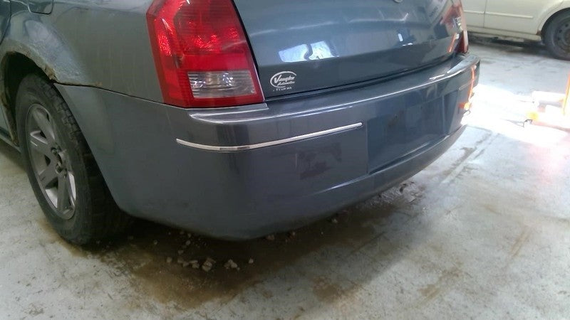 Carrier Rear RWD 3.5L 2.87 Ratio Fits 05-10 300 1888853