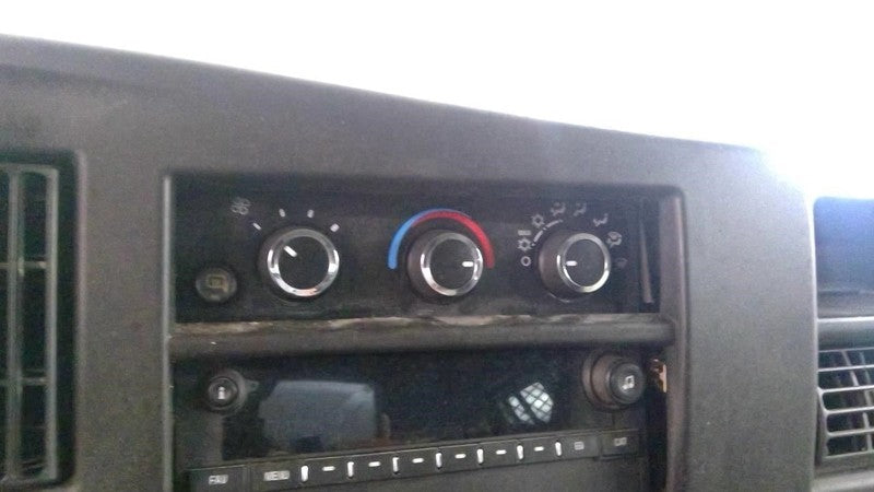 Temperature Control Dash Mounted With AC Fits 08-24 EXPRESS 2500 VAN 1