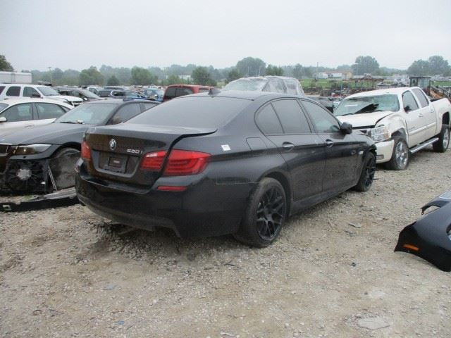 Passenger Corner/Park Light Fog-driving Fits 11-13 BMW 528i 1510937