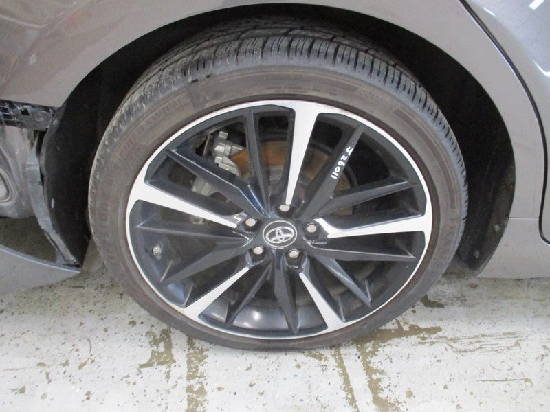 Wheel 19x8 Alloy 15 Spoke Silver And Black Fits 18-22 CAMRY 2036035