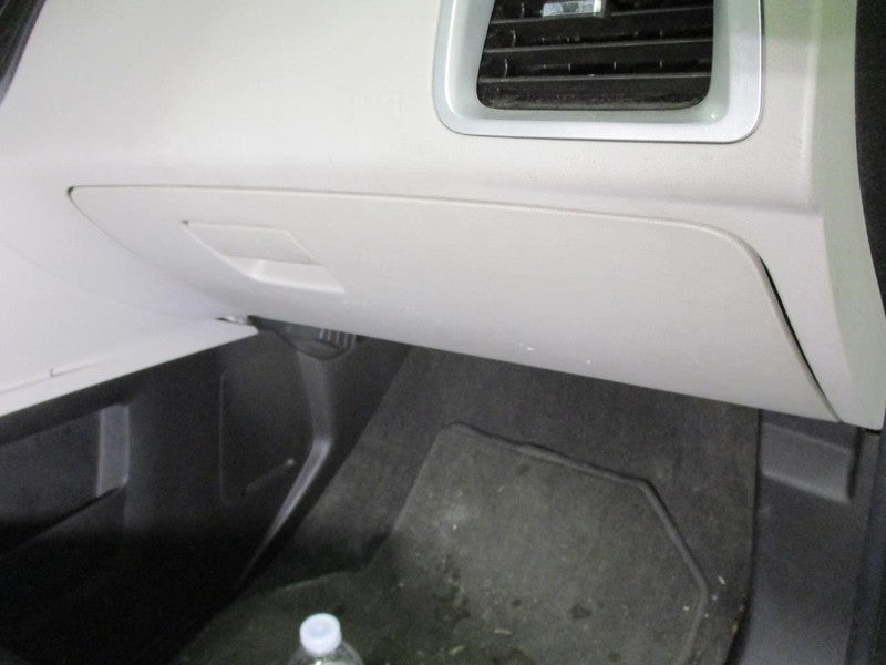 EQUINOX   2011 Glove Box 1863442