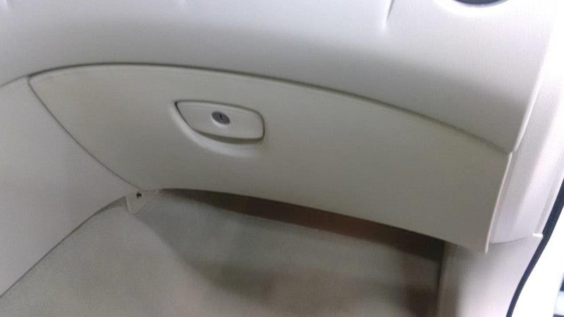 QX50      2016 Glove Box 1944627