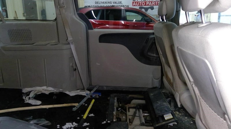 CARAVAN   2011 Door Trim Panel Rear 2023558