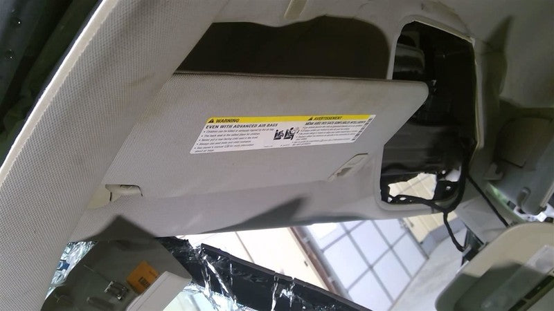 Driver Left Sun Visor Sliding Fits 15-16 CANYON 1708852