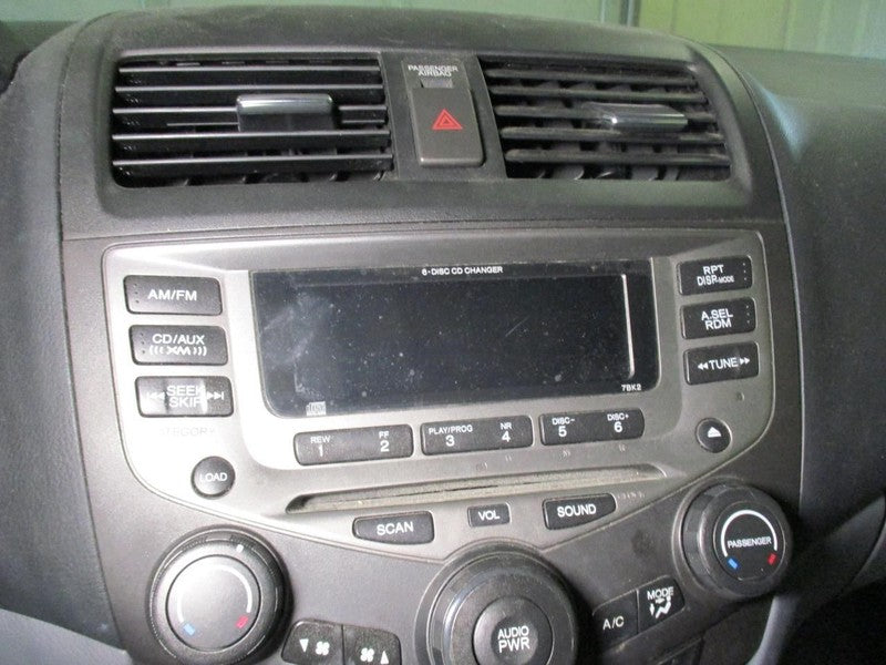 Audio Equipment Radio AM-FM-6 CD 6 Disc 120 Watt Fits 04-07 ACCORD 197