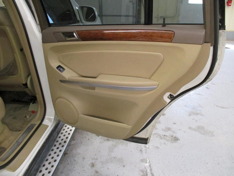 GL450     2009 Door Trim Panel Rear 2033302
