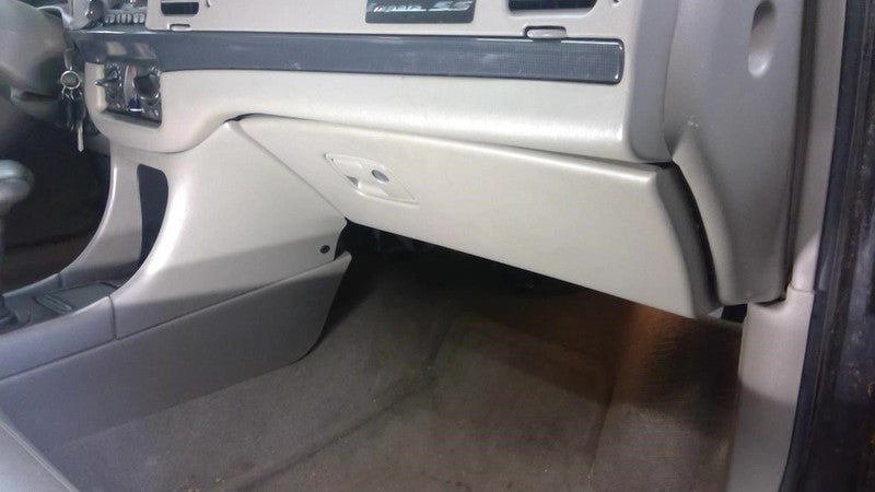 IMPALA    2004 Glove Box 1939693
