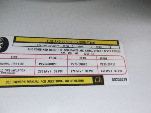 RAM1500   2016 Front Door Trim Panel 1618766