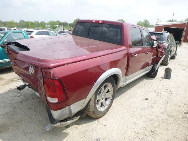 Console Front Floor Bucket Seats Fits 10-12 DODGE 2500 PICKUP 1618751