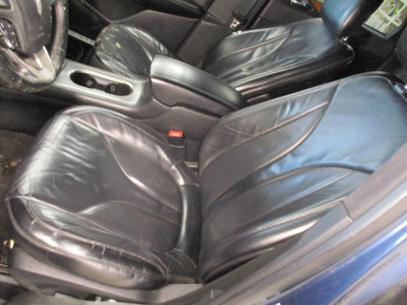 Driver Front Seat Bucket  Leatherette Electric Fits 17-18 MKC 1736846