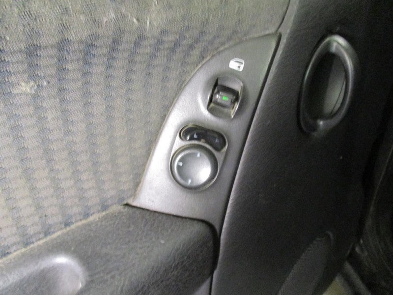 LIBERTY   2002 Front Door Switch 1904420