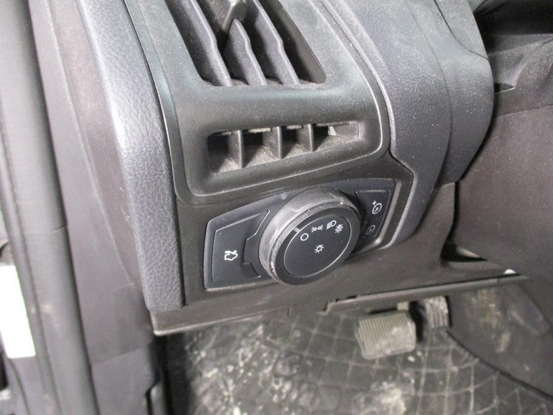 FOCUS     2013 Dash/Interior/Seat Switch 1642061