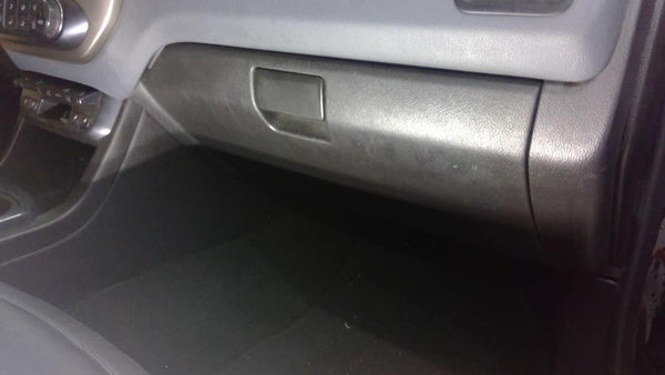 COLORADO  2016 Glove Box 1740108