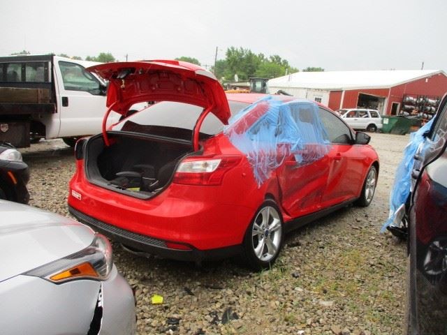 Driver Grille Cover Mounted Lower S Model Fits 12-14 FOCUS 1506104