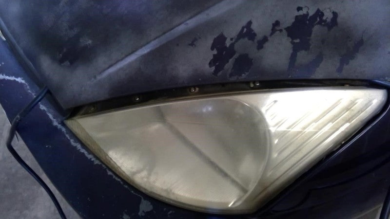 FOCUS     2003 Front Door Trim Panel 2059530