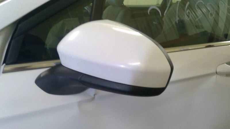 Audio Equipment Radio Receiver AM-FM-CD-MP3 Fits 13-15 FUSION 1943953