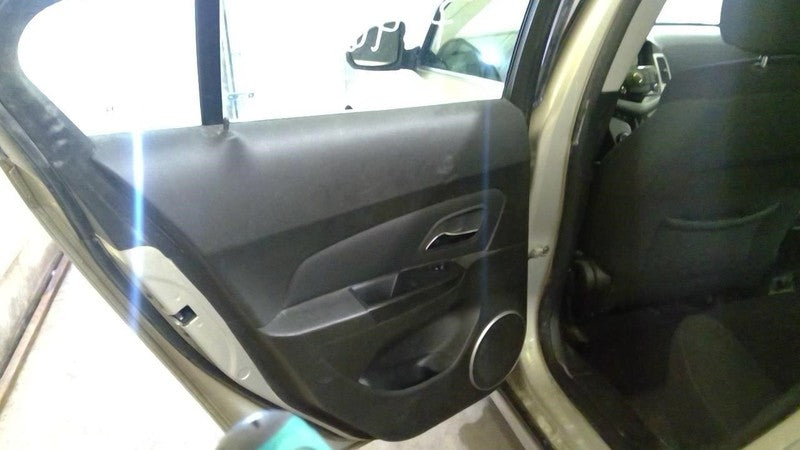 CRUZE     2011 Door Trim Panel Rear 2027215