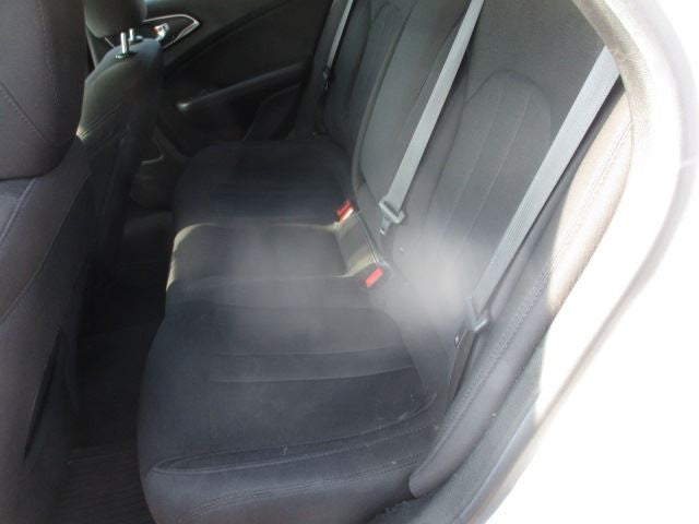 200       2016 Seat Rear 1600185