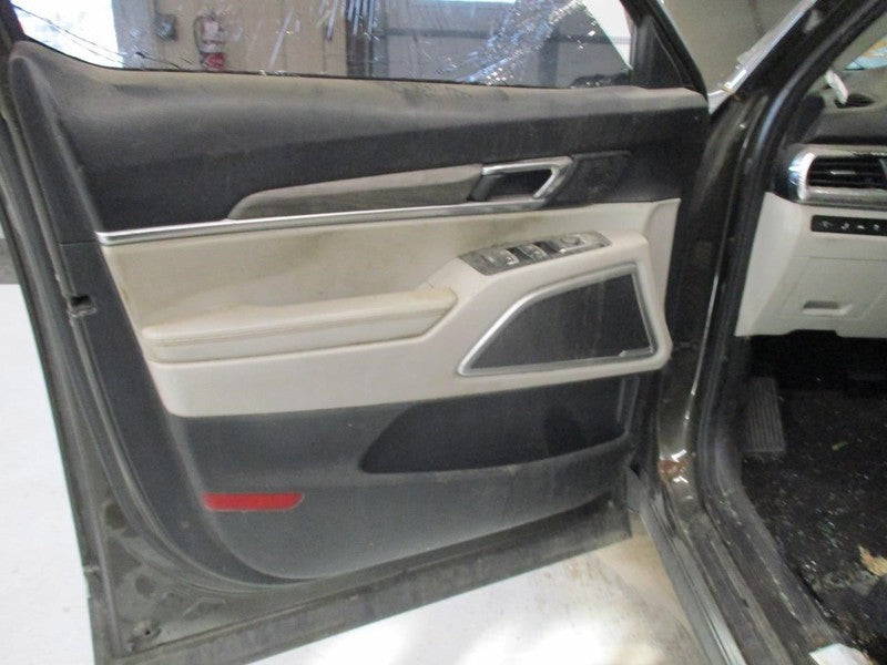 TELLURIDE 2020 Front Door Trim Panel 2067667