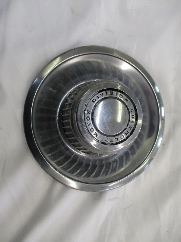 CORVETTE  1977 Center Cap Wheel 1636828