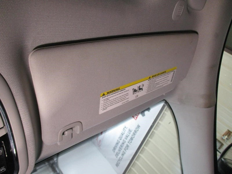 Passenger Sun Visor Without Garage Door Opener Fits 19-23 CHEROKEE 167