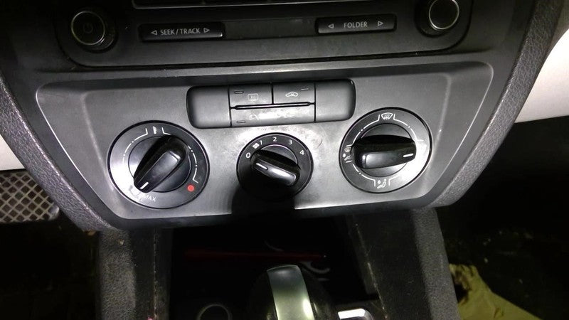 Temperature Control Single Zone Climatic Fits 15-17 JETTA GLI 1921616