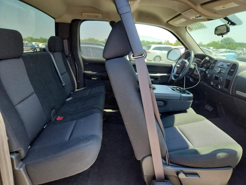 SILVRDO15 2013 Engine Cover 1951020