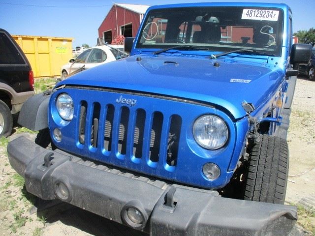 WRANGLER  2016 Front Door Trim Panel 1572458