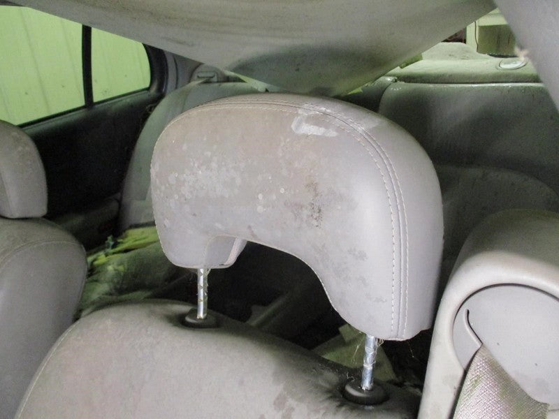 LESABRE   2005 Headrest 2010125