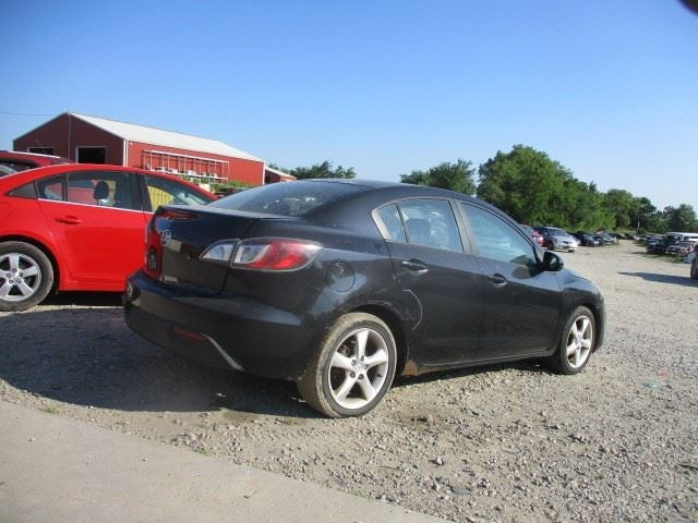 Seat Belt Front Bucket Seat Hatchback Driver Fits 10-11 MAZDA 3 158285