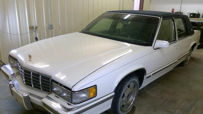 DEVILLE   1992 Front Seat 2066872