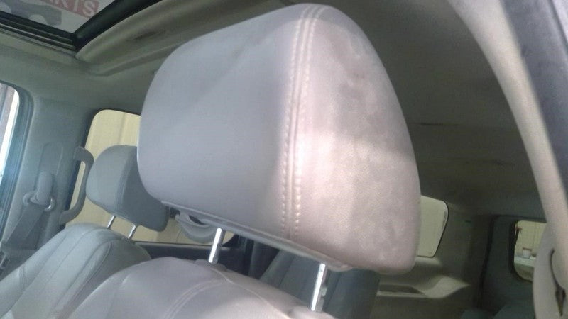 Chevrolet Suburban 1500 2007 Headrest Used 0670