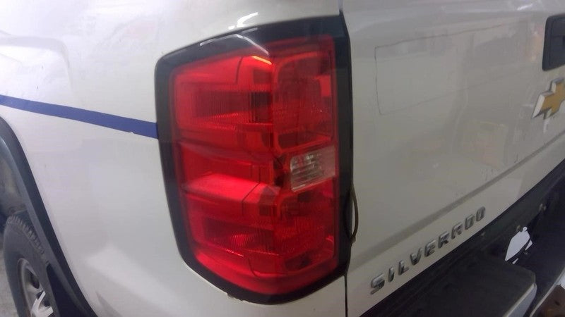 SILVRDO25 2015 Fuel Filler Door 2000406