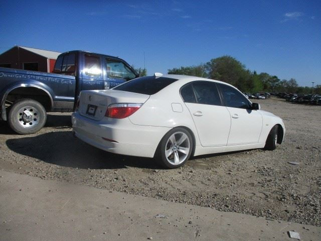 Passenger Grille Upper Bumper Mounted Fits 06-10 BMW 550i 1563597