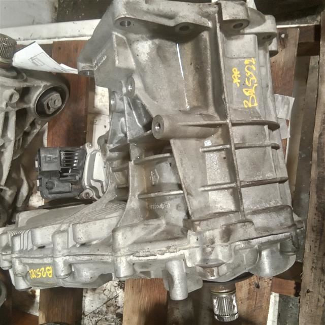 Transfer Case 4.8L ID Gkb Fits 11-18 PORSCHE CAYENNE 1638223