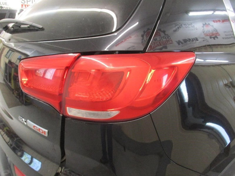 Passenger Tail Light Quarter Panel Mounted LED Fits 14-16 SPORTAGE 190