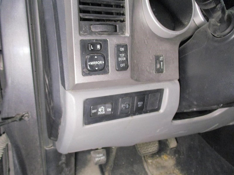 TUNDRA    2013 Dash/Interior/Seat Switch 1680763